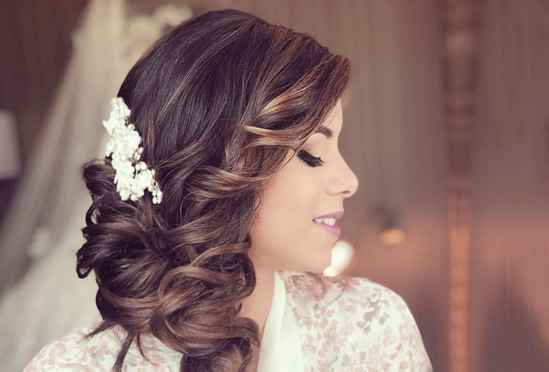 CÓMO OFRECER A UNA NOVIA EL MEJOR SERVICIO EN PELUQUERÍA